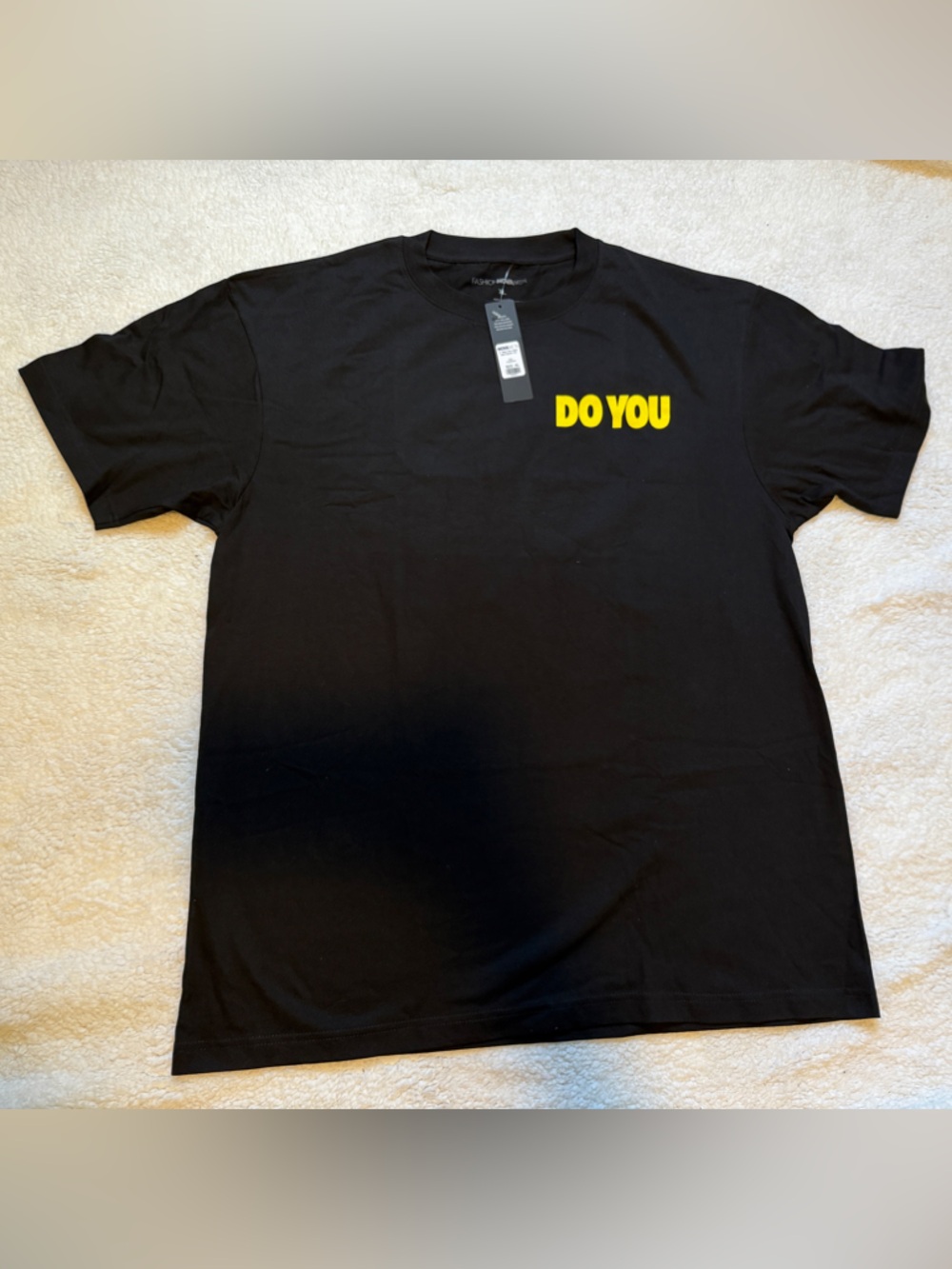 Fashion Nova Men XL Black Graphic Crewneck T-Shirt